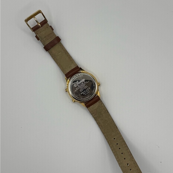 Winnie the Pooh Digital Watch with Brown Leather Strap. Disney. Rare. Vintage - Picture 7 of 10